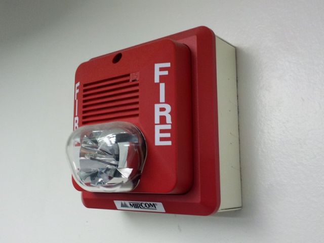 fire-alarm-640x480.jpg