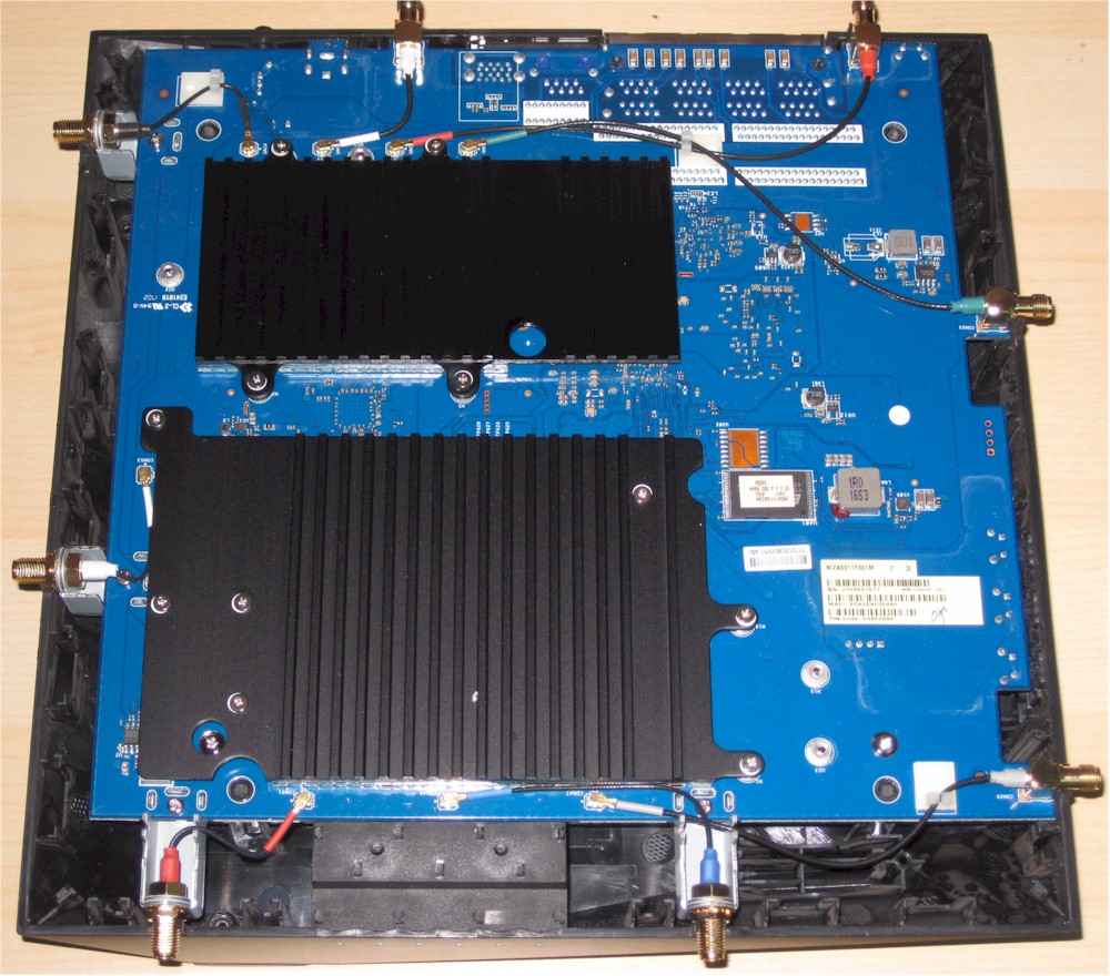 asus_gtac5300_board_bottom.jpg